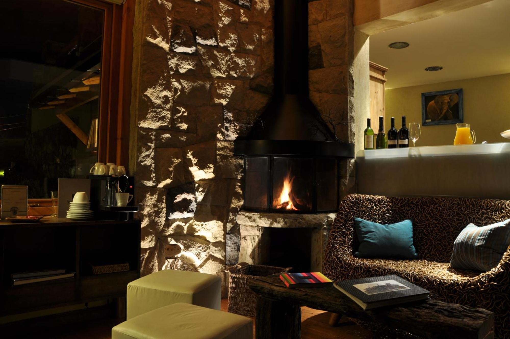 Lirolay Suites - Apart Hotel San Carlos de Bariloche Esterno foto