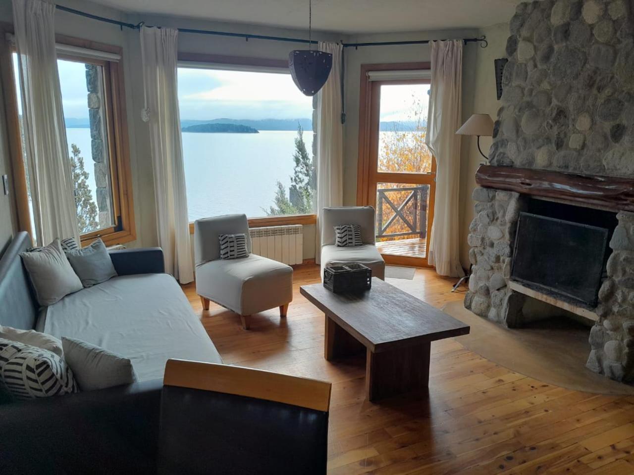 Lirolay Suites - Apart Hotel San Carlos de Bariloche Esterno foto